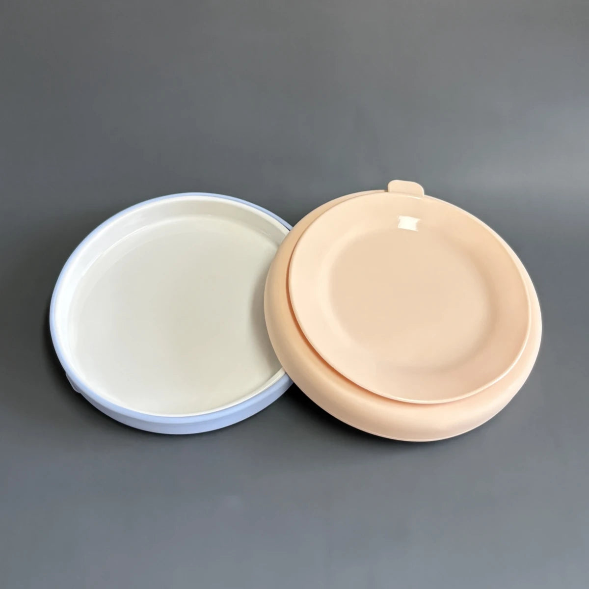 Porcelain White Plate with Silicone Sleeve