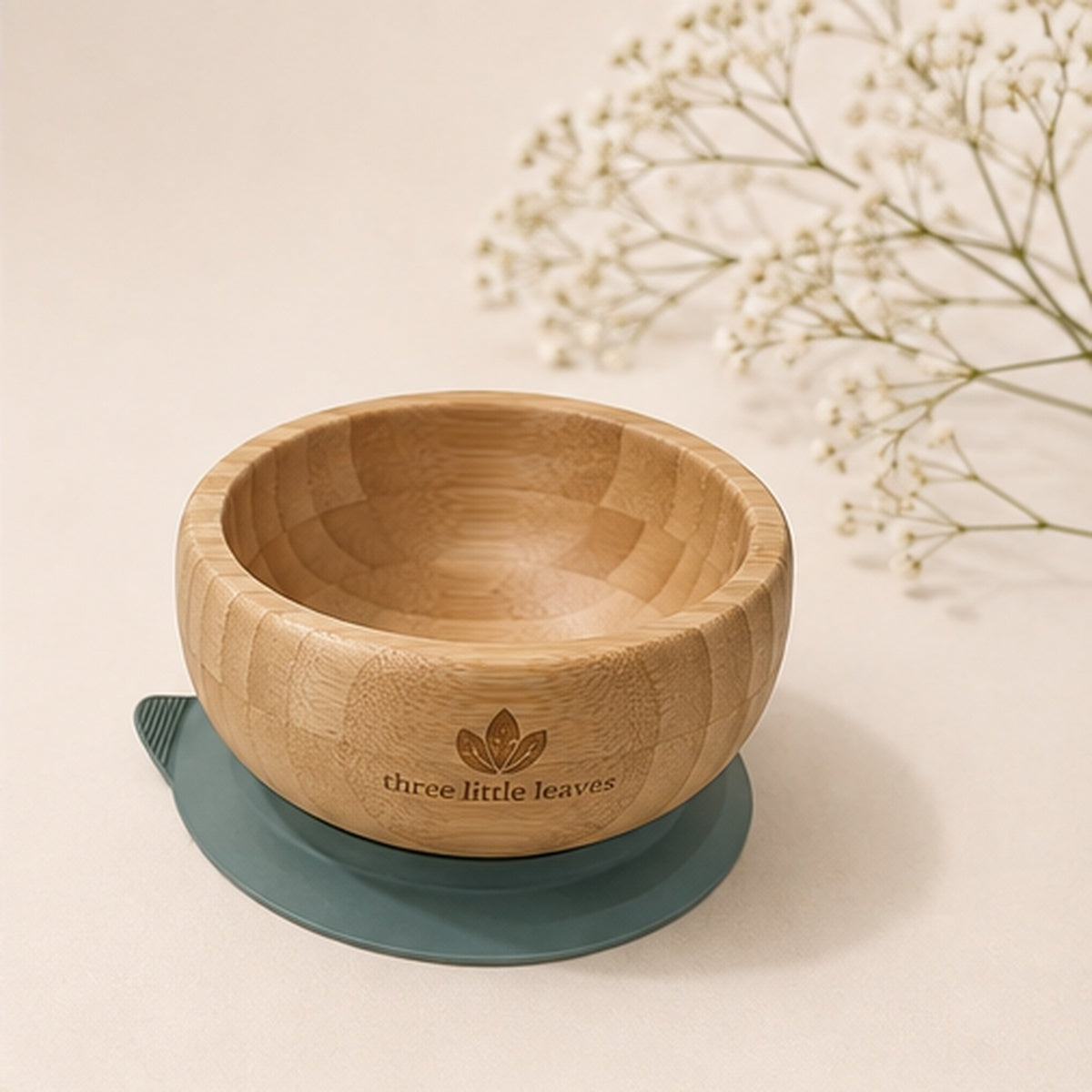 Bamboo bowl with suction technology