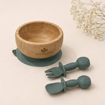 Stylish baby weening set, plastic free. Bamboo bowl and silicone bib and cutlery