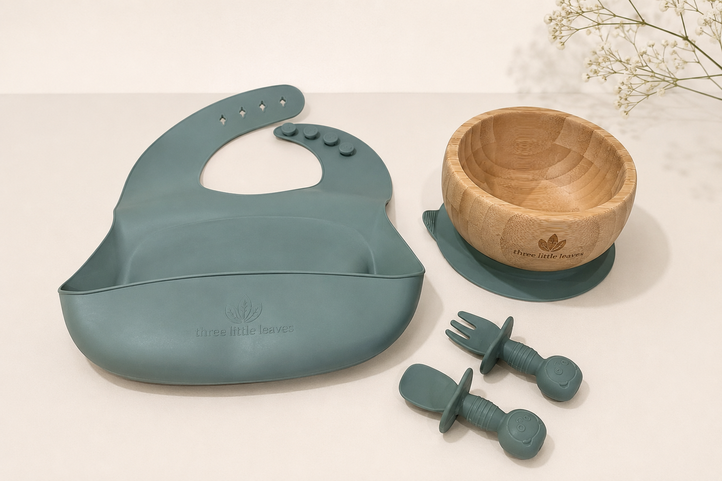 Stylish baby weening set, plastic free. Bamboo bowl and silicone bib and cutlery