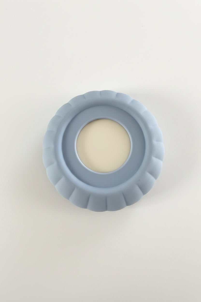 Porcelain Bowl With Scalloped Silicone Sleeve