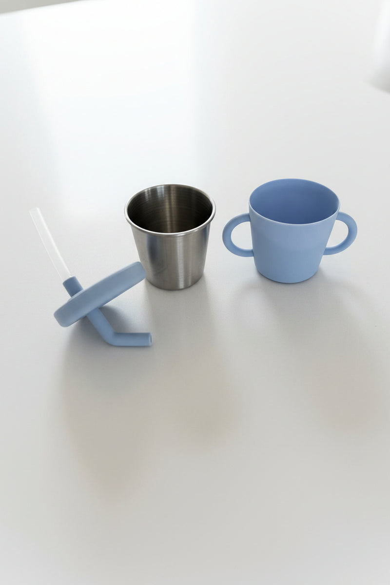 Stainless steel cup  with straw that does not leak, suitable for young children